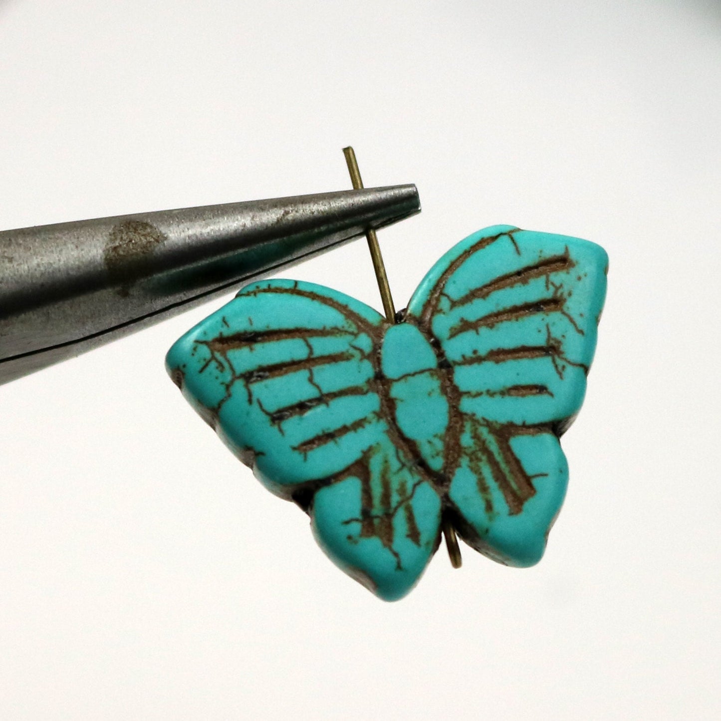 10 pcs Butterfly Beads Howlite Turquoise Butterfly Pendant Beads - 27x20mm 6mm thickness
