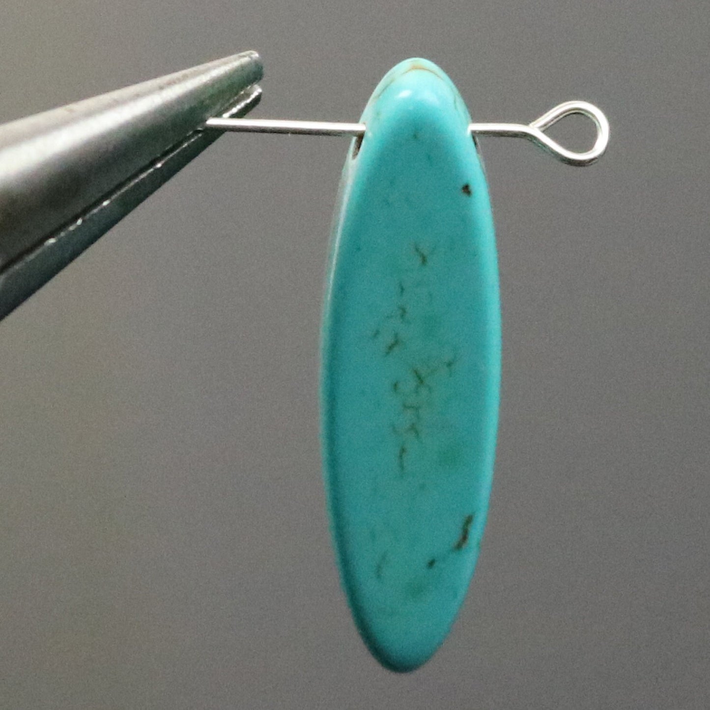 20 pcs Leaf Beads Howlite Turquoise Pendant Beads - 30x9mm 5mm thickness