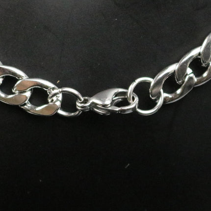 Stainless Steel MEN's Chunky Cuban Curb Chain Ready to Wear Necklace - 22 inch (55 cm) 8mm width 2.5mm Thickness