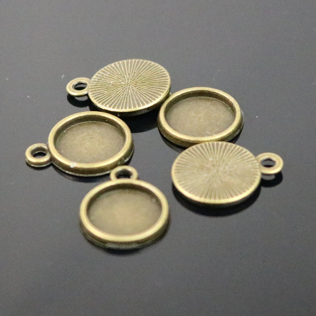 50 Round Antique Brass Bezel - for 10mm 3/8inch  - Circle Pendant Blank Bezel . for Cabochon Cameo Pendants, Photo Jewelry, Post Setting