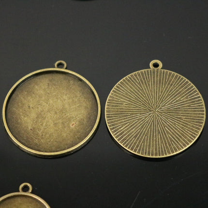 5 Round Antique Brass Bezel - for 30mm 1 3/16inch  - Circle Pendant Blank Bezel . for Cabochon Cameo Pendants, Photo Jewelry, Post Setting