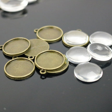 Pendant BEZELS with GLASS Magnifying Domes Cabochon - 5 sets 10 pcs  - 16mm 5/8 inch Antique Brass Bezel and Circle Domed Glass Cabochon
