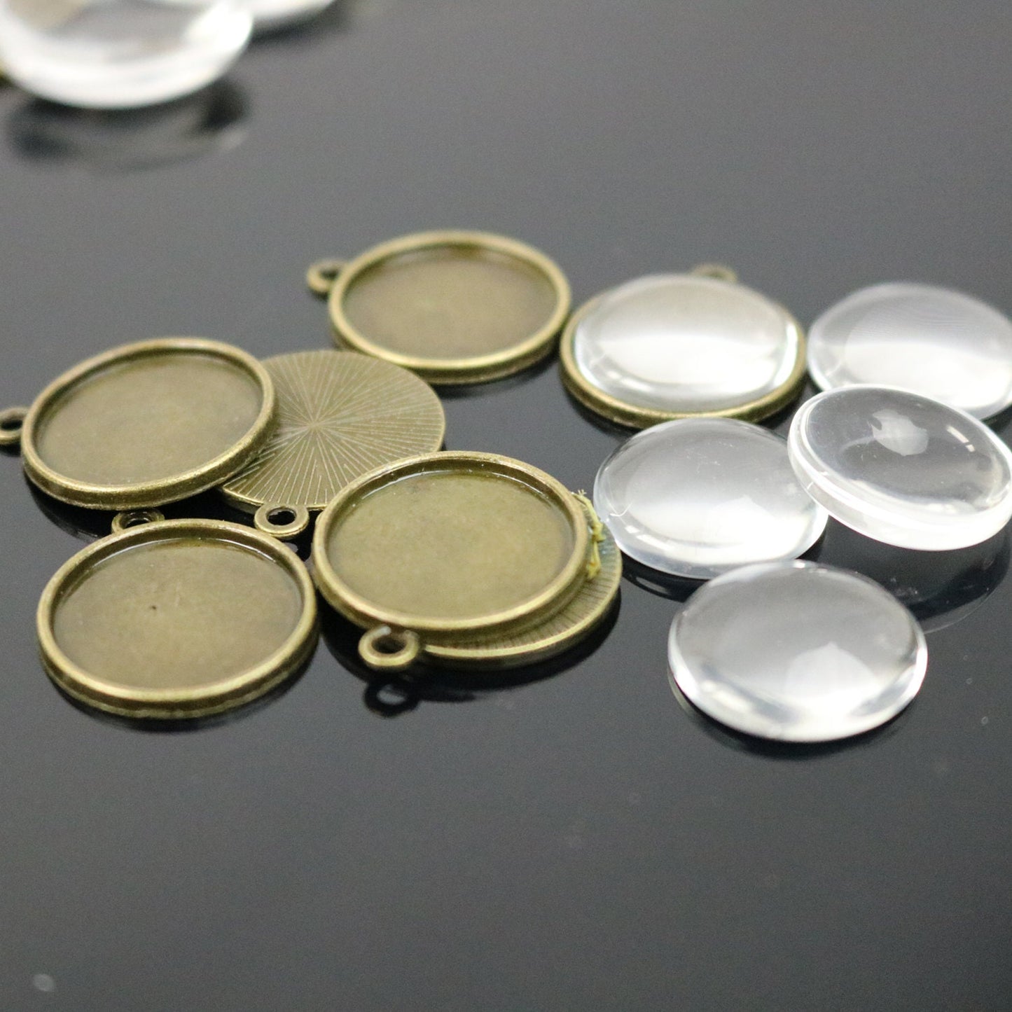 Pendant BEZELS with GLASS Magnifying Domes Cabochon - 5 sets 10 pcs  - 16mm 5/8 inch Antique Brass Bezel and Circle Domed Glass Cabochon