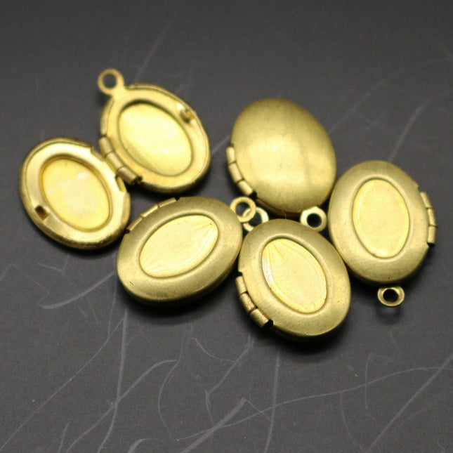 Raw BRASS Filigree Locket Oval Pendant Charm Dangle - 11x16mm - Brass Locket Pendant Charm - B1