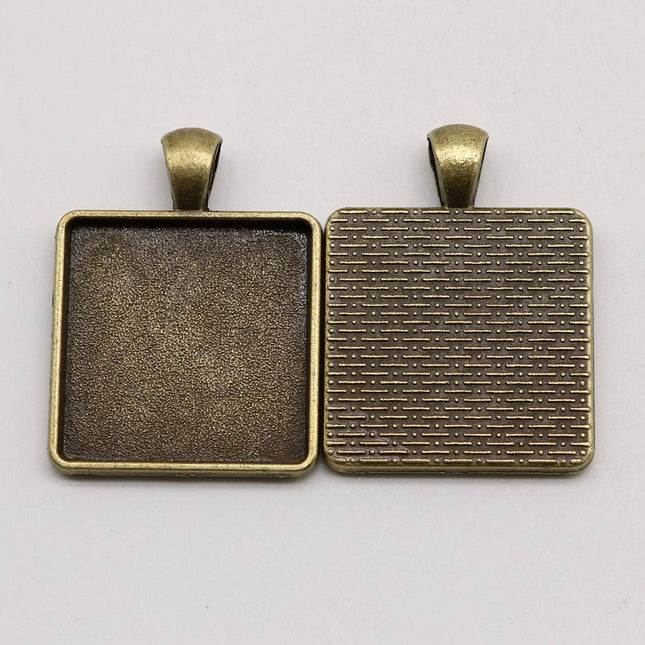 5 Pcs of SQUARE Antique Brass Bezel - for 25mmX25mm GLASS Magnifying Domes Cabochon - Pendant Blank Bezel . for Cabochon, Photo Jewelry