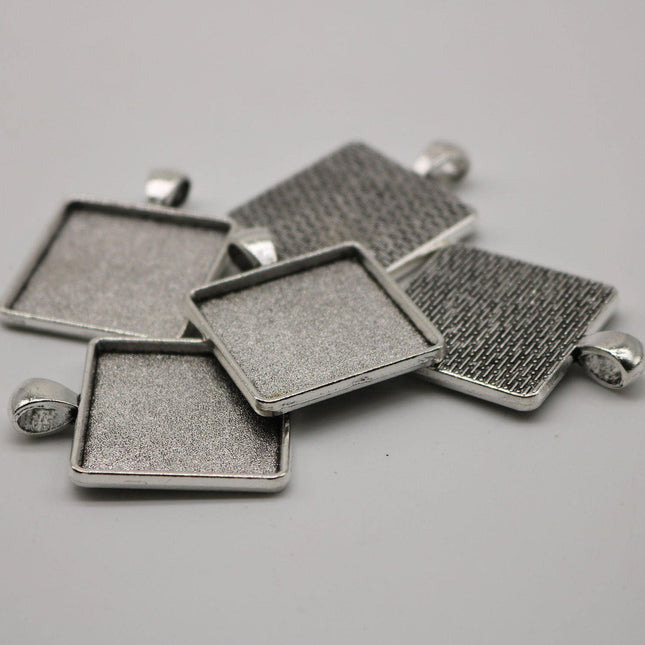 5 Pcs of SQUARE Antique Silver Bezel - for 25mmX25mm GLASS Magnifying Domes Cabochon - Pendant Blank Bezel . for Cabochon, Photo Jewelry
