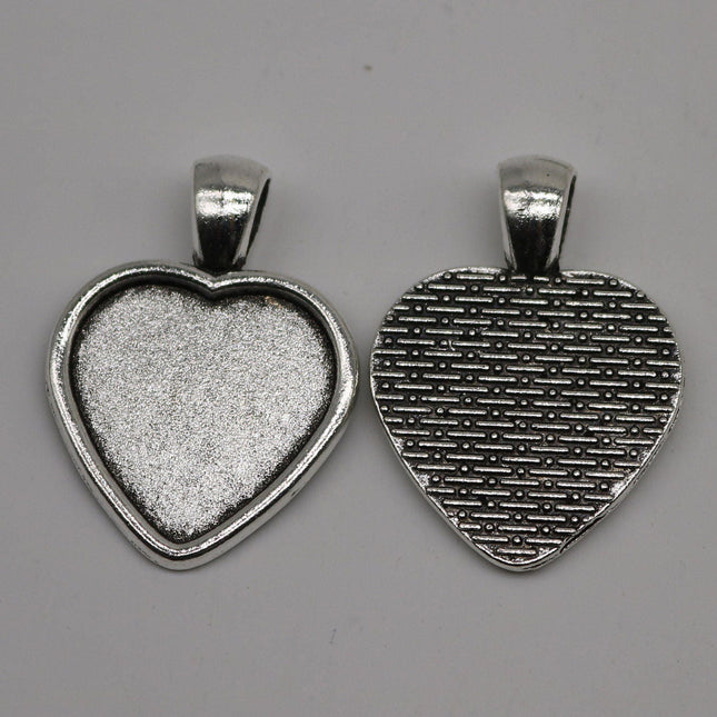 20 Pcs of HEART Antique Silver Bezel - for 20mm HEART Glass Magnifying Domes Cabochon - 33mmx24mm - Pendant Blank Bezel . Photo Jewelry
