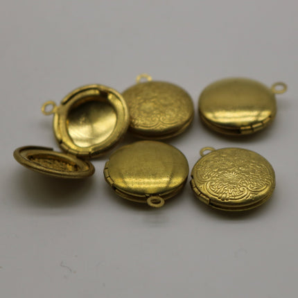 Raw BRASS Filigree Locket Round Pendant Charm Dangle - 15x19mm - Brass Locket Pendant Charm - D44