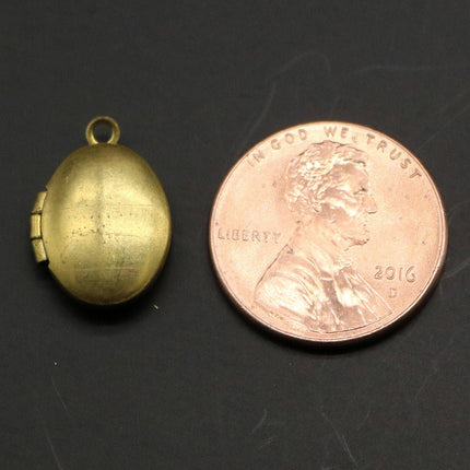 Raw BRASS Filigree Locket PLAIN Oval Pendant Charm Dangle - 11x16mm - Brass Locket Pendant Charm - B47