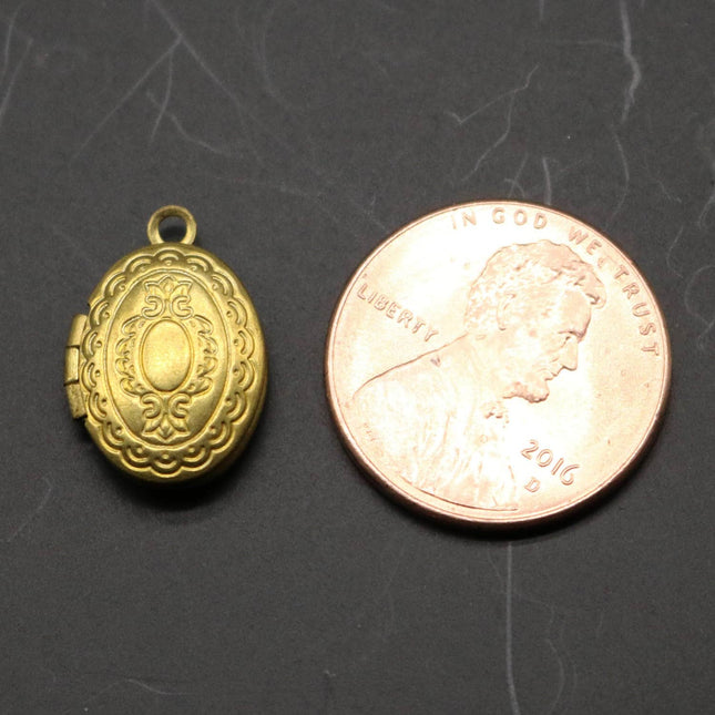 Raw BRASS Filigree Locket Oval Pendant Charm Dangle - 11x16mm - Brass Locket Pendant Charm - B48
