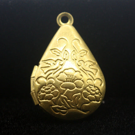 raw BRASS Filigree FLOWER Teardrop Locket Pendant Charm Dangle - 20x24mm - Brass Locket Pendant - B5
