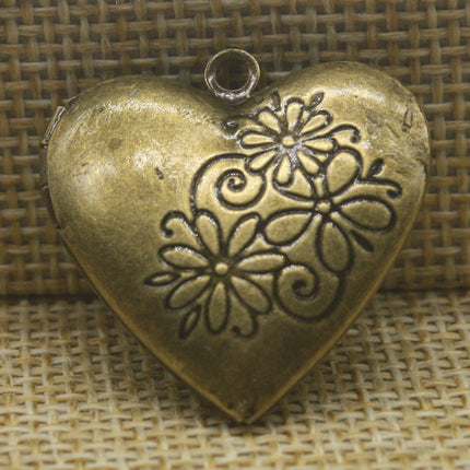 Antique Brass Heart Locket Pendant Charm - 26x26mm 7mm thickness - A18