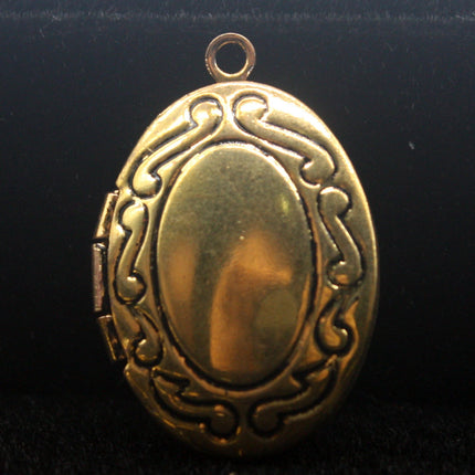 5 pcs Antique GOLD Filigree Locket Oval Pendant Charm Dangle - 16x19mm - Brass Locket Pendant Charm - B43