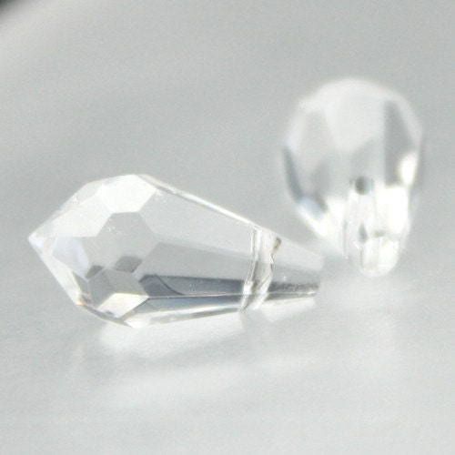 20 pcs of Facet Teardrop quartz in crystal white Color- 16x12mm