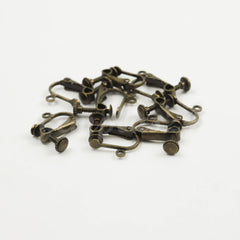 Collection image for: Findings - Screw Earring