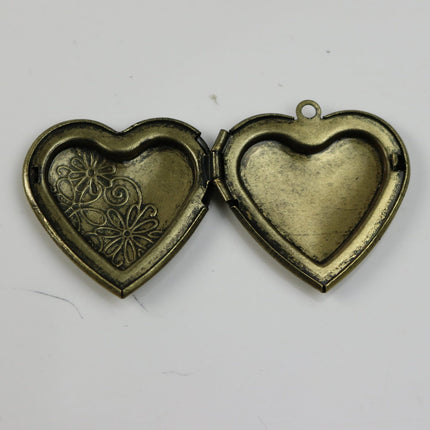5 pcs Antique Brass Heart Locket Pendant Charm - 29x29mm 7mm thickness - Brass Locket Pendant Charm
