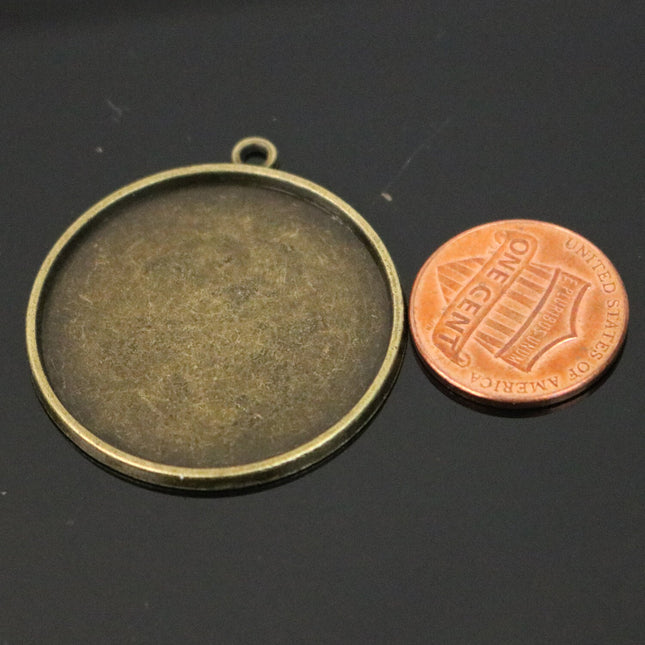 5 Round Antique Brass Bezel - for 30mm 1 3/16inch  - Circle Pendant Blank Bezel . for Cabochon Cameo Pendants, Photo Jewelry, Post Setting
