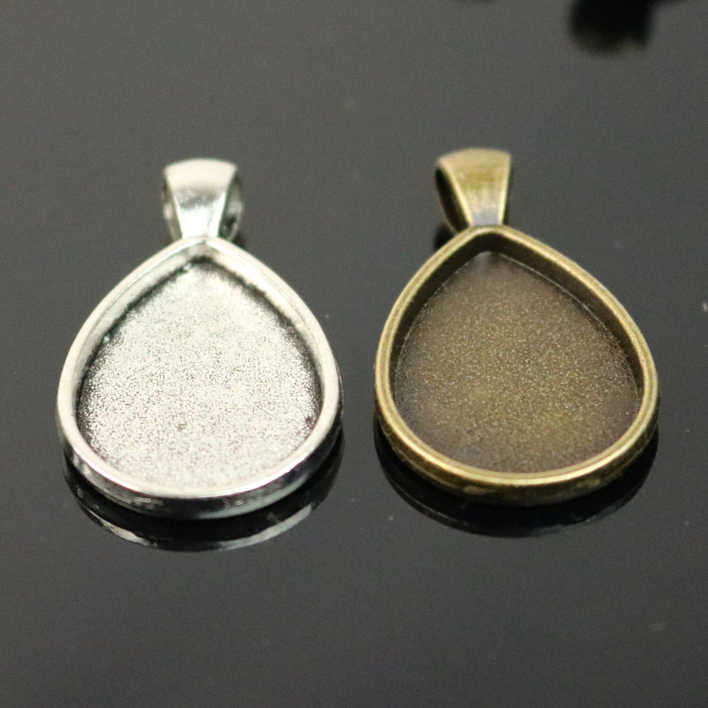 10 pcs Tear drop Antique Silver Bezel - for 18x25mm 3/4x1 inch  - Tear Drop Pendant Blank Bezel for Cabochon Cameo Pendants, Photo Jewelry