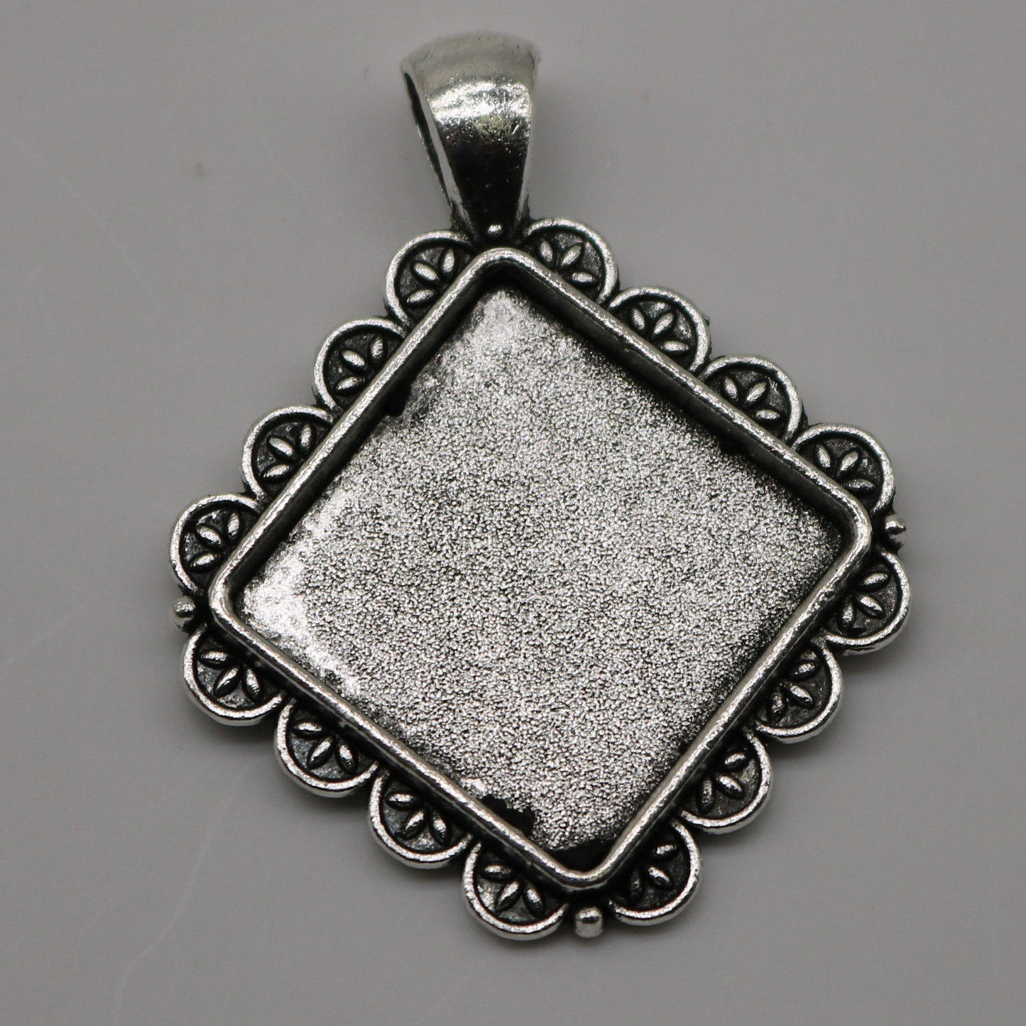 SQUARE Bezel with 20mmX20mm GLASS Magnifying Domes Cabochon - 5 sets 10 pcs  - 42mmx33mm Antique Silver - KB08 - We are USA Seller