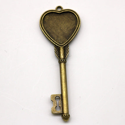 KEY Bezel with 20mm HEART GLASs Magnifying Domes Cabochon - 5 sets 10 pcs  - 69mmx24mm Antique Brass - KB11