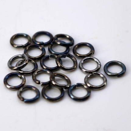 200 pcs of 5mm Jump Rings, Gunmetal Jump Rings Open 5mmx1.0mm 18 Gauge 18G  Link Connector Open Jump O Ring -  10x5mm
