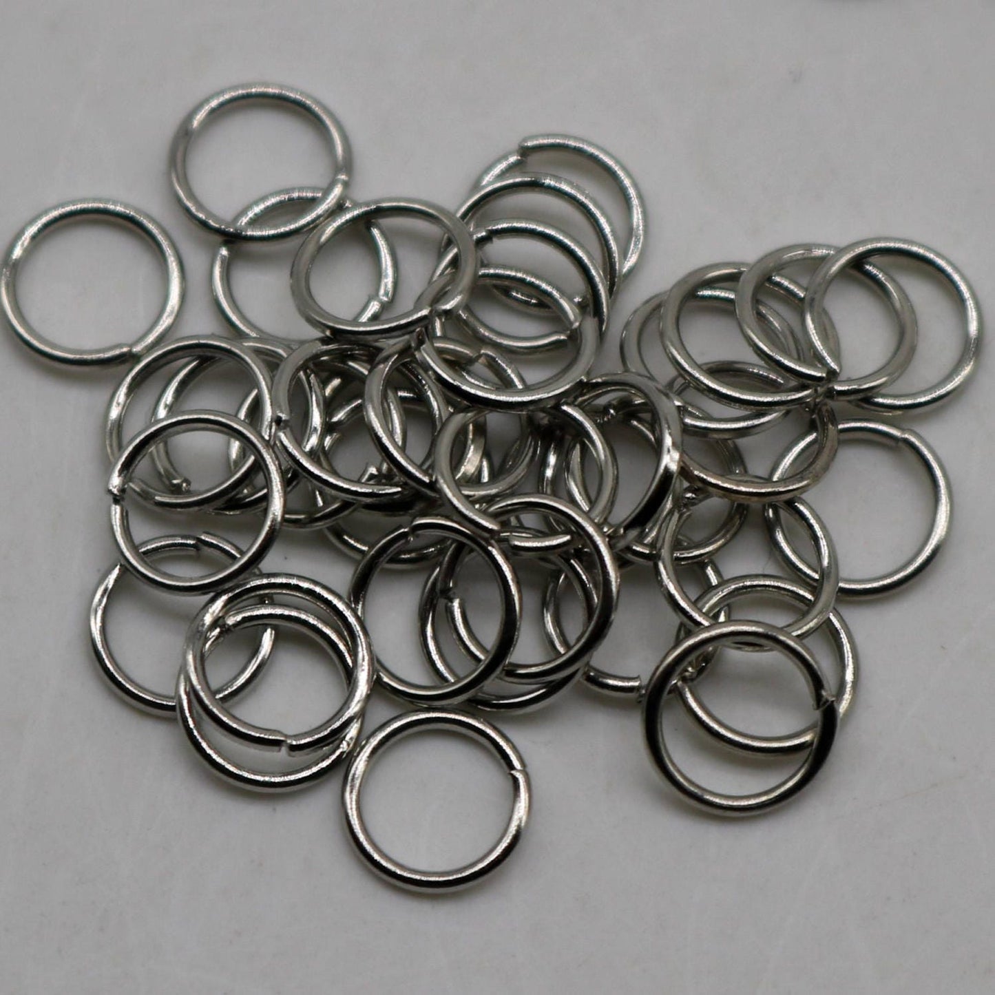 200 pcs of 6mm Jump Rings, Rhodium Plated Jump Rings Open 6x0.7mm 21 Gauge 21G  Link Connector Open Jump Rings 7x6mm