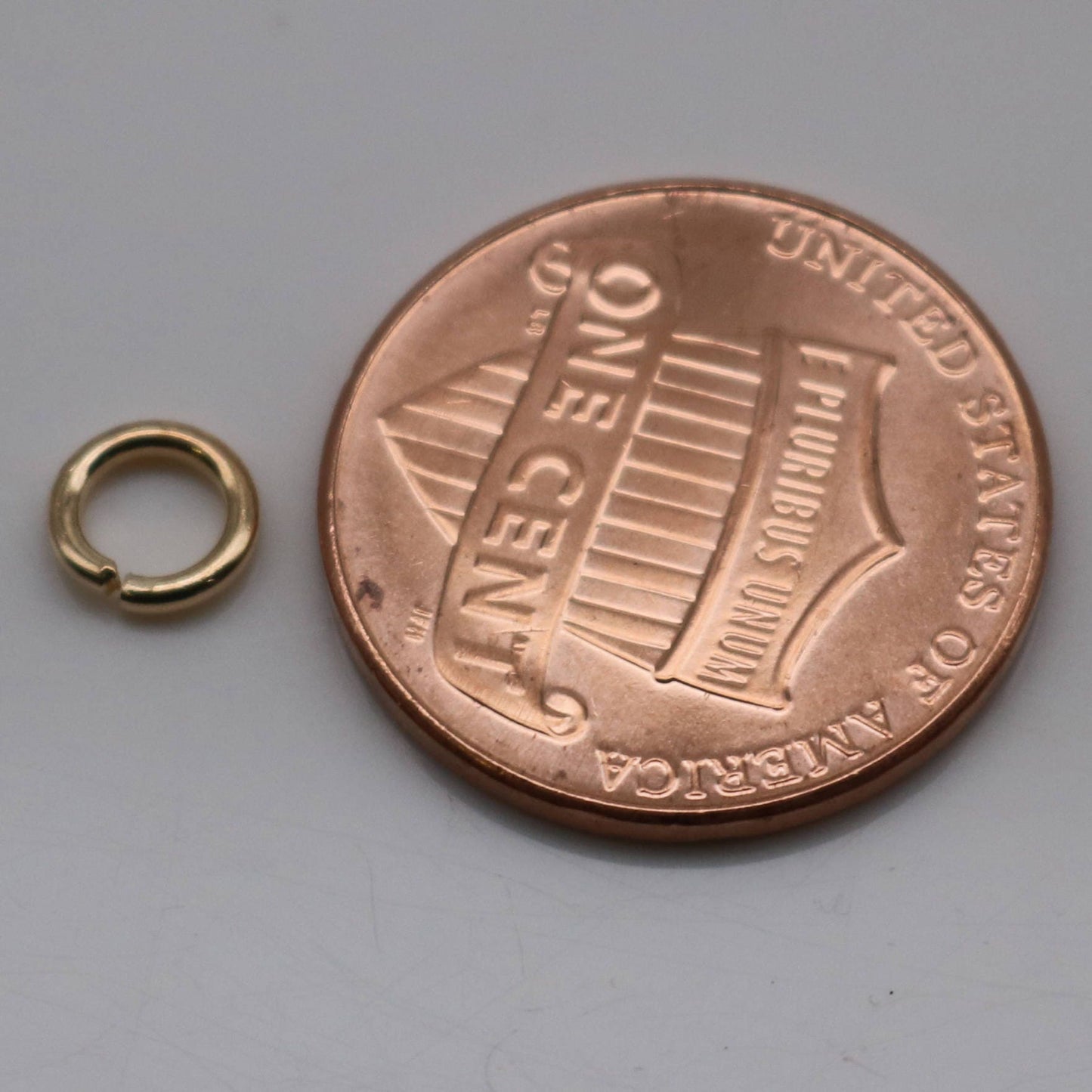 200 pcs of 5mm Jump Rings, Pinky Gold Champagne Gold Plated Jump Rings Open 5mmx1.0mm 18 Gauge 18G  Link Connector Open Jump  10x5mm
