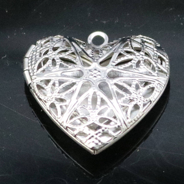 1/5/10/25 pcs STAINLESS STEEL Filigree Heart Locket Pendant Charm - 26x26mm 1 inch 7mm thickness - Pendant Charm