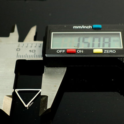 35 pcs Pinky Gold (Champagne Gold) Plated Triangle - 15mm x 1.0mm thickness -  Linking Connector Closed Jump