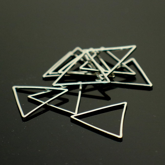 20mm Triangle Link Brass Connectors Closed Loop Jump Rings - 20mm x 1.0mm thickness