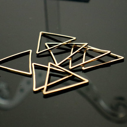 25 pcs Pinky Gold (Champagne Gold) Plated Triangle - 20mm x 1.0mm thickness -  Linking Connector Closed Jump