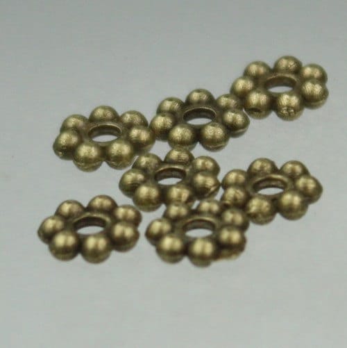 200 pcs - Antique Brass Finished Daisy Flower Spacer Beads - 6mm