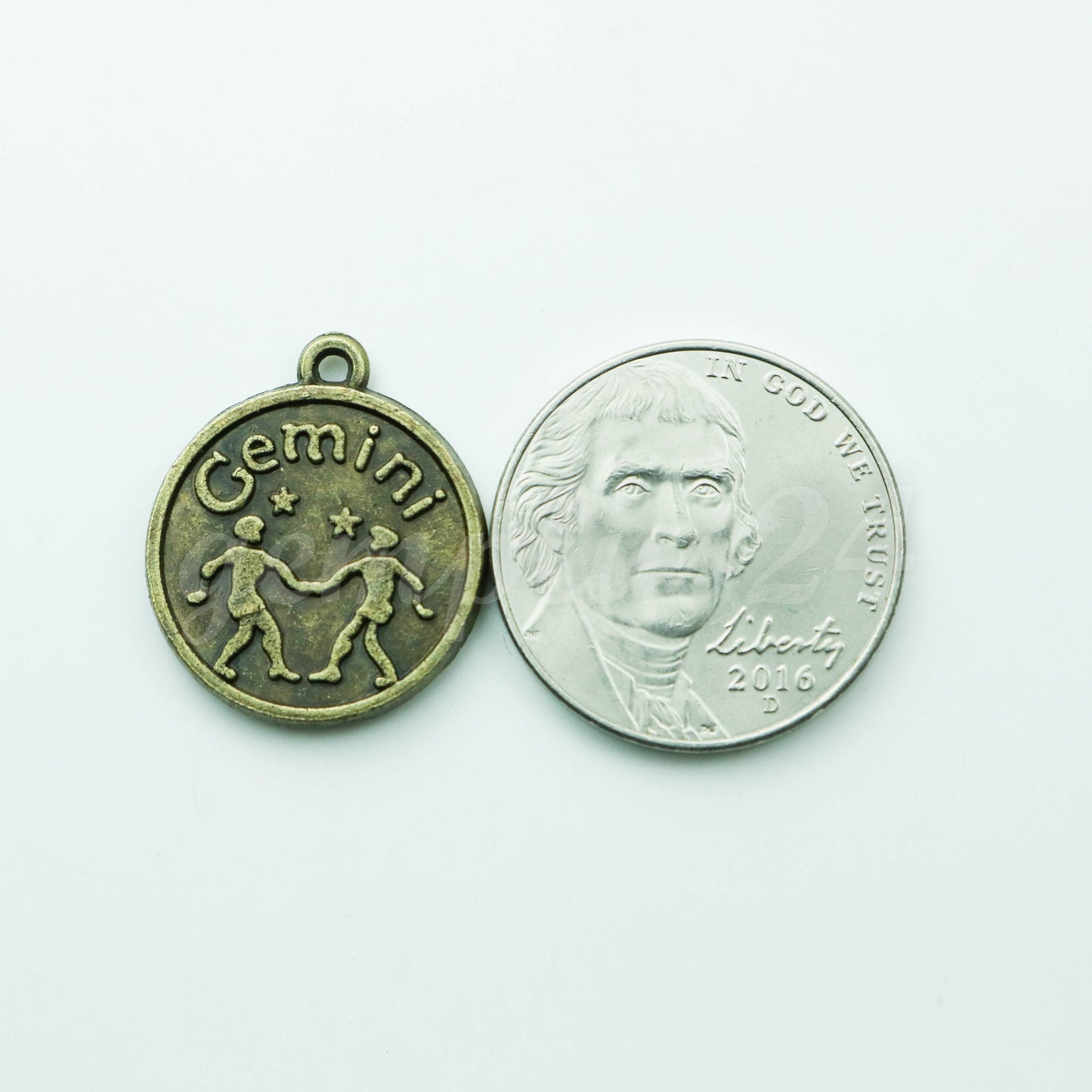 5 pcs of Zodiac Charm, Message Charm - Antique Brass - 28mm 3mm thickness 2.5mm Hole - Gemini - May 21 - June 21