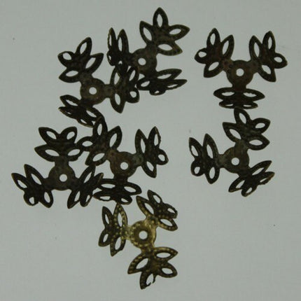 50 pcs of Antiqued brass three leaves filigree bead cap 16mm