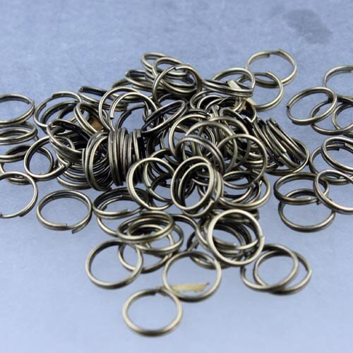 200 pcs of Antique Brass Finished Split Rings - 10mm