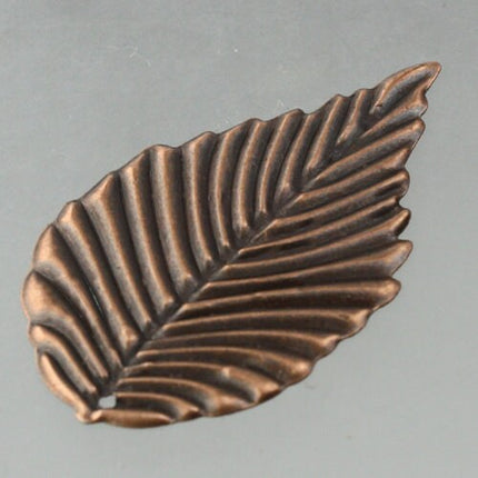 20 pcs of Antique Copper Metal Leaf Dangle Drop Pendant - 40x24mm