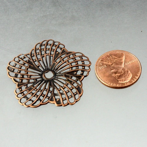 12 pcs of Antiqued Copper finished Hibiscus Flower filigree focal L:ink - 34mm