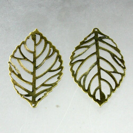 Holiday Sale 20 pcs of Antique Brass Finished Leaf Dangle Pendant Drop -  44x26mm