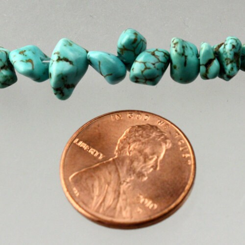 16 inches strand of howlite Turquoise  nugget chips irregular beads about 4x6mm