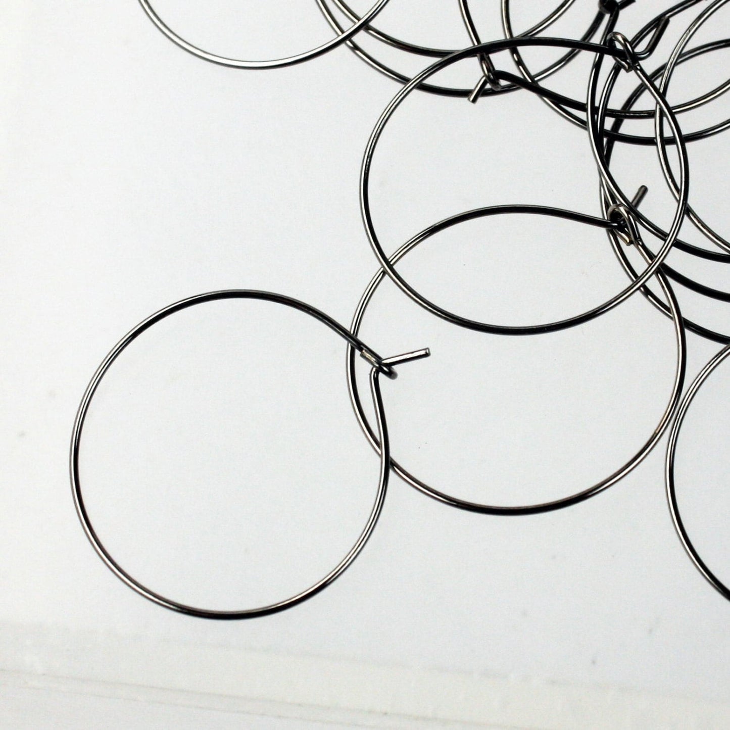 NEW Wholesale 100 pcs  - 25mm 1 inch Gunmetal Wine Glass Hoops Simple hoop earwires - Ship from California USA
