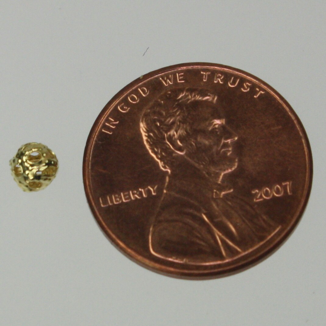 100 pcs of Gold Plated Filigree Round Beads Spacer - 4mm - Ship from California USA