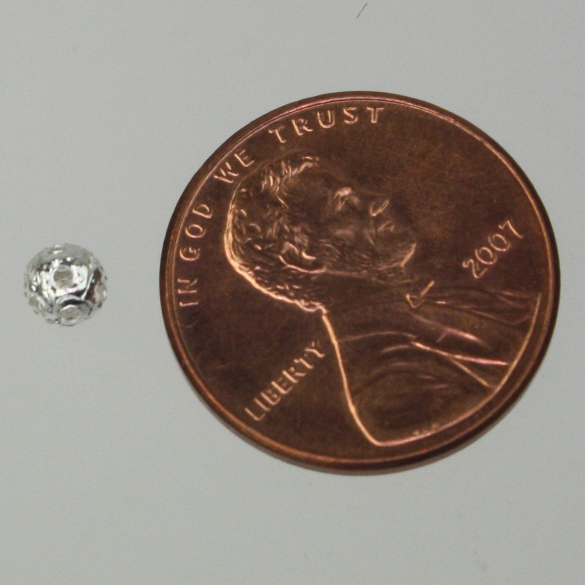 100 pcs of Silver Plated Filigree Round Beads Spacer - 4mm - Ship from California USA