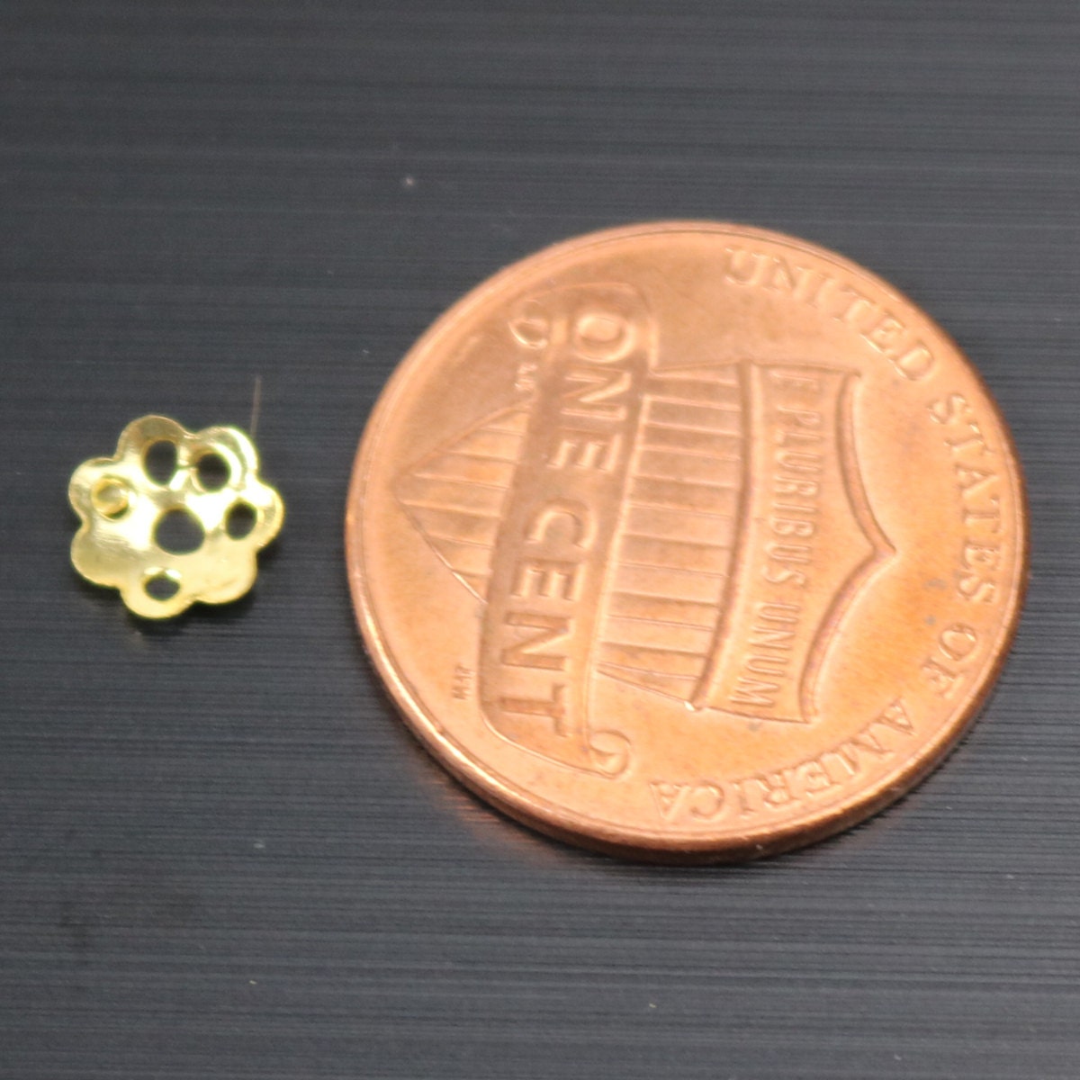 300 pcs Gold Plated Bead Caps - 6mm