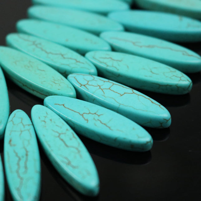 20 pcs Leaf Beads Howlite Turquoise Pendant Beads - 30x9mm 5mm thickness